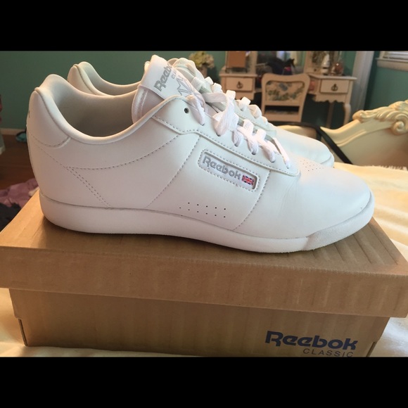 Reebok Memory Tech Sneakers