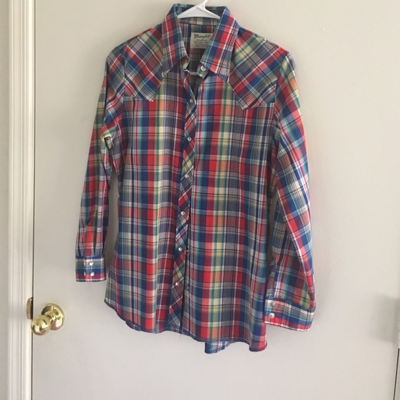 Vintage Wrangler button shirt
