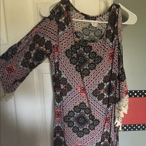 Printed dress with lace