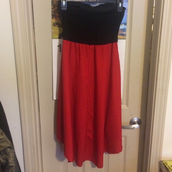 Dress - Picture 2 of 4