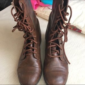 {BLACK FRIDAY SALE} Brown combat boots