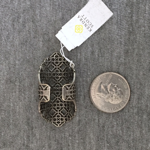 NWT Kendra Scott Boone Antique Silver Ring - Picture 2 of 2