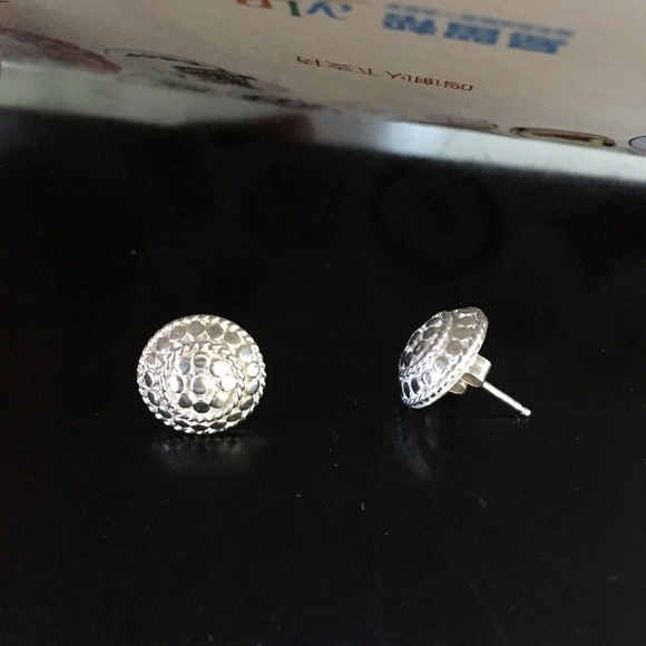 Anna Beck Maluku Silver Domed Disc Earrings