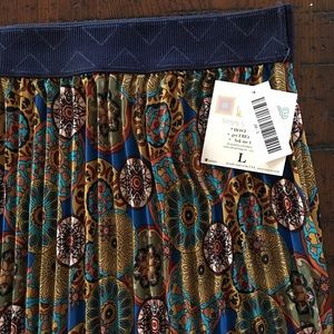 LuLaRoe Jill Skirt