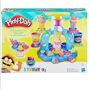 Play-Doh Swirl and Scoop Ice Cream Playset New