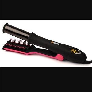 Paris Hilton rolling hairstyler