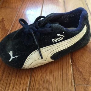 Puma navy blue toddler suede sneakers