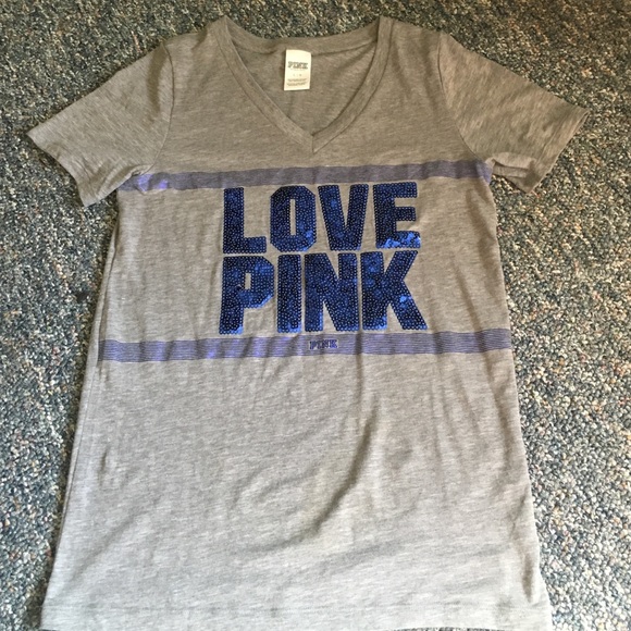 VS t-shit w/ sequence "love pink"