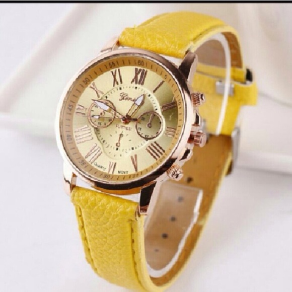 Quartz Watch - Picture 2 of 4