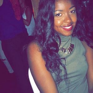 Meet your Posher, Cynthia