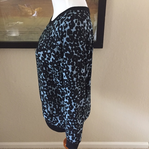 SOLD.Loft cheetah print blouse size small petite - Picture 2 of 4