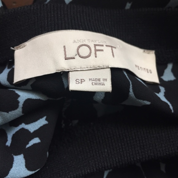 SOLD.Loft cheetah print blouse size small petite - Picture 4 of 4