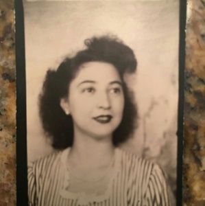 Meet your Posher, Nora