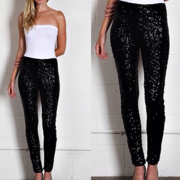 Boutique Pants - ⚡️FLASH SALE⚡️🆕Black sequin leggings
