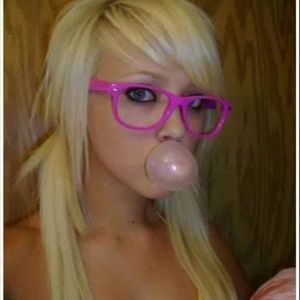 Meet your Posher, Eliza