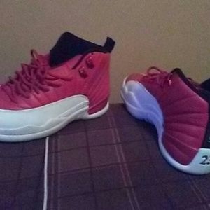 Jordan 12s