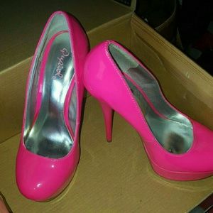 Pink heels