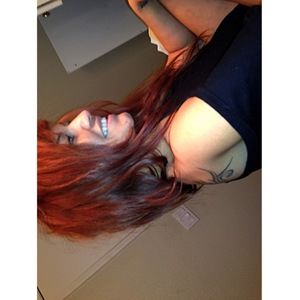 Meet your Posher, Chloe