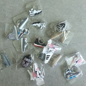 19 Keychains