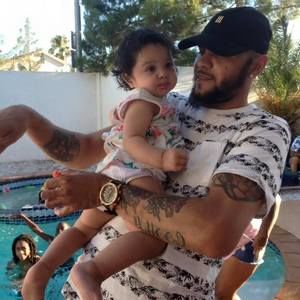 Meet your Posher, Levi