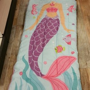 Meet your Posher, Lynda