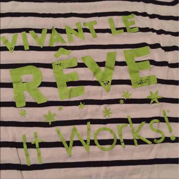 It Works T Shirt Medium Flowy - Picture 1 of 3