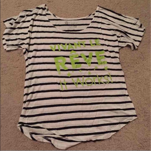 It Works T Shirt Medium Flowy - Picture 2 of 3