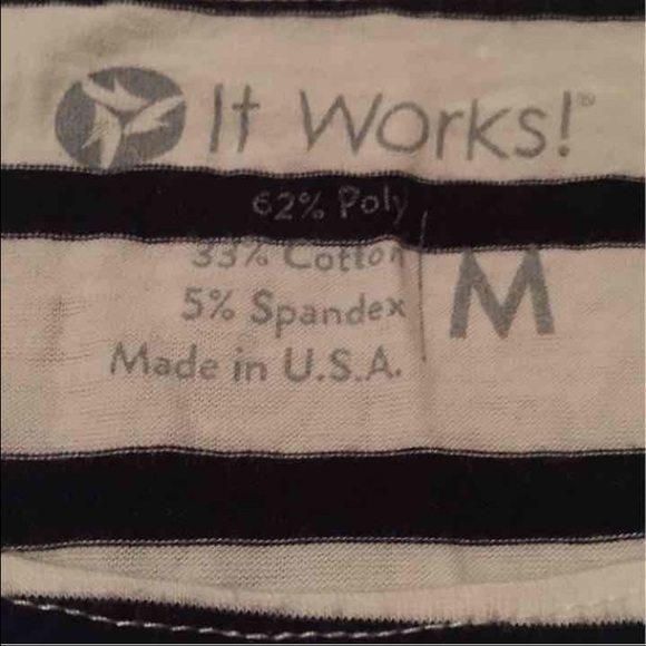 It Works T Shirt Medium Flowy - Picture 3 of 3