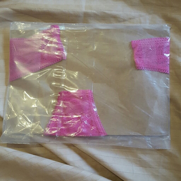 Laced in Paradise panties - Picture 3 of 4