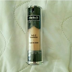 Kat Von D Foundation