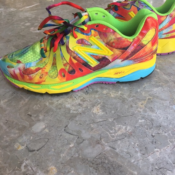 New Balance 890 retro multi colored sneaker