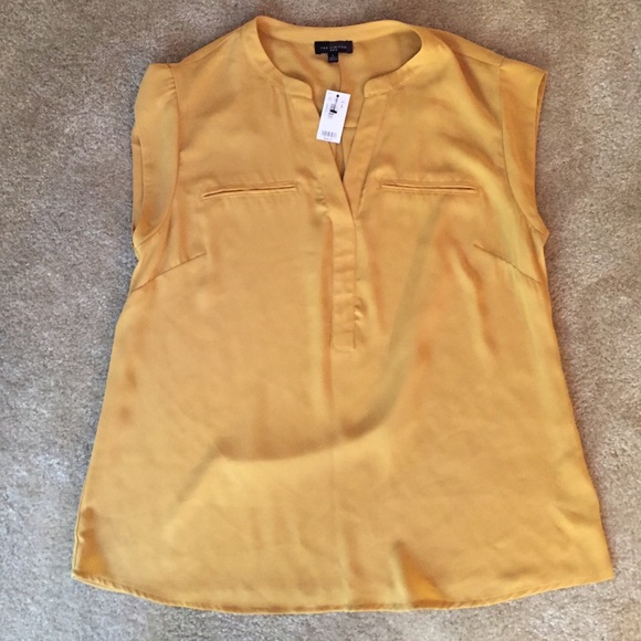 The Limited Tops - NWT The Limited blouse size large