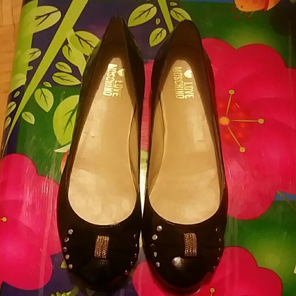 Black Moschino shoes