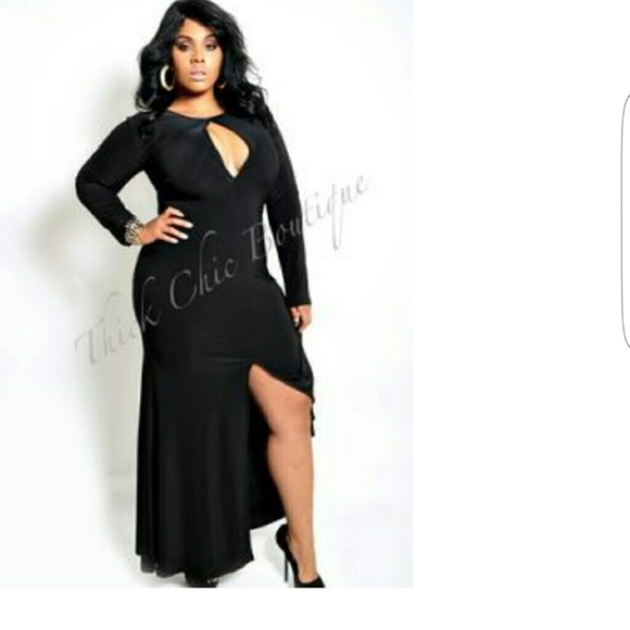 Red keyhole maxi dress