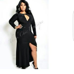 Red keyhole maxi dress