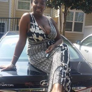 Meet your Posher, Dana