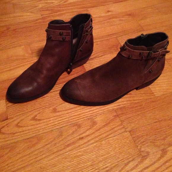 Leather ankle boots