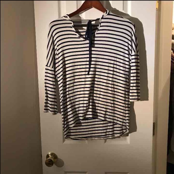 Striped 3/4 sleeve shirt