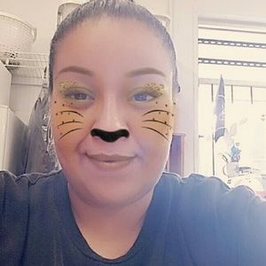 Meet your Posher, Naomi