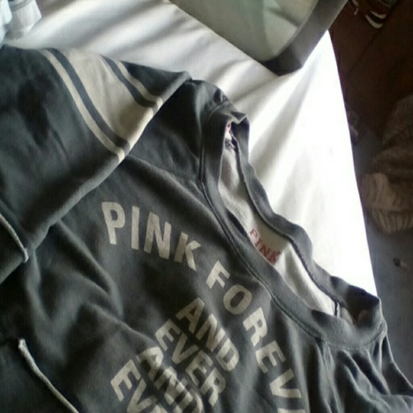 Victoria secret shirt - Picture 3 of 3