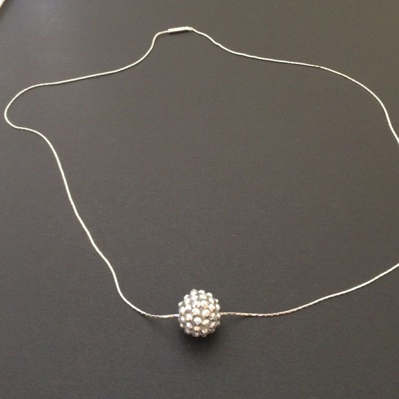 Silver tone necklace - Picture 1 of 4