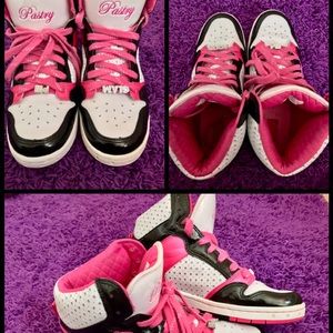 Pastry High Top Sneakers Size 9