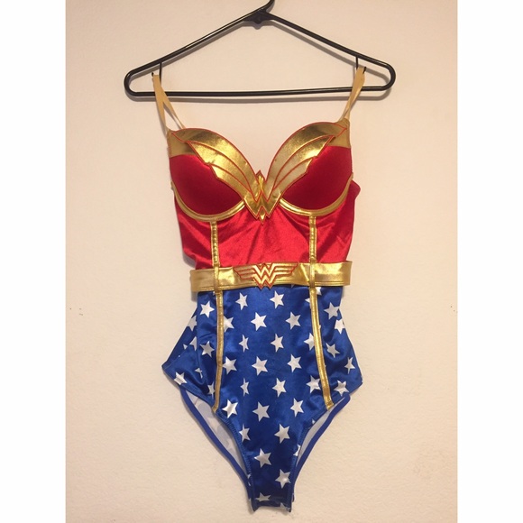 Wonder Woman Costume