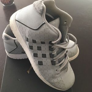 Jordan illusion shoes