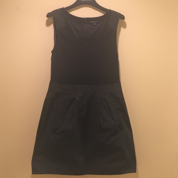 Theory dress.