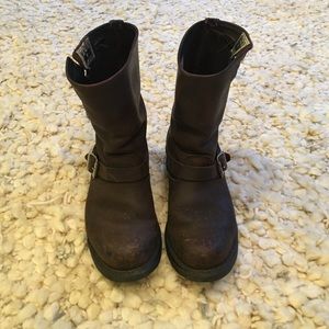 Frye Engineer boots dark brown