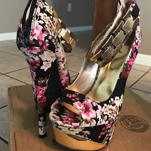 Floral pumps