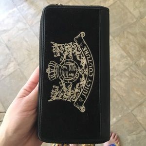 Juicy couture wallet