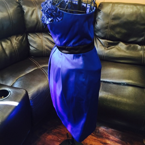 Formal /Cocktail Dress - Picture 3 of 4