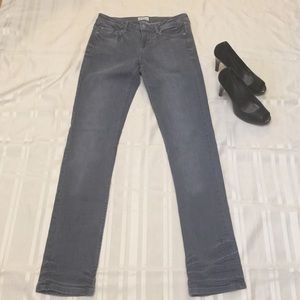 🎈SALE🎈Aeropostale gray skinny jeans, size 7.